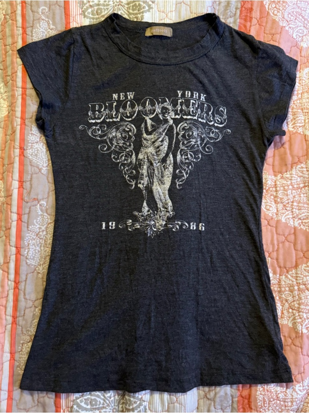 Vintage Gadzooks Graphic 'Bloomer's New York 1986” Baby Tee Size Small 90s